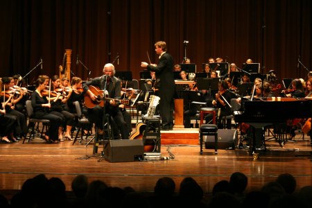 arlo with uk orchestra